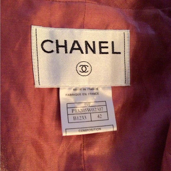 CHANEL Coral Pink Wrap Jacket FR42 (6-8 US). - Picture 3 of 9